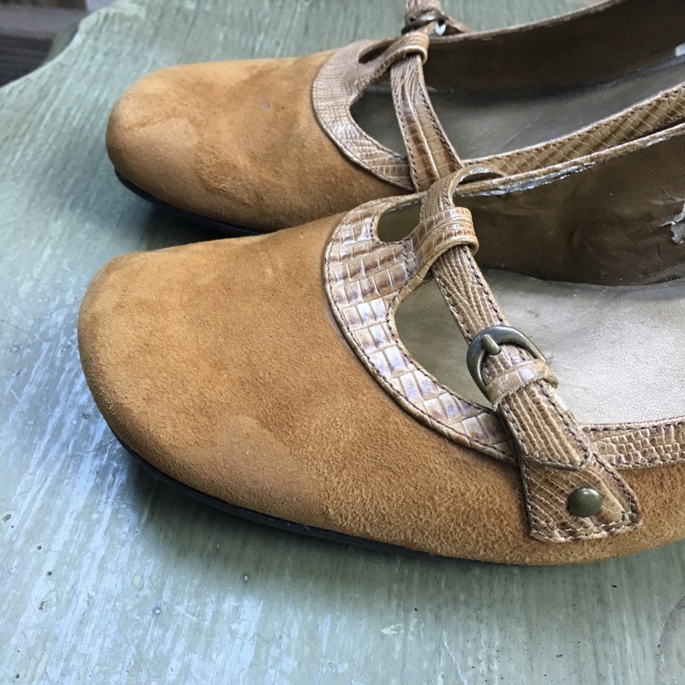 Suede Pumps with Faux Snakeskin Buckle